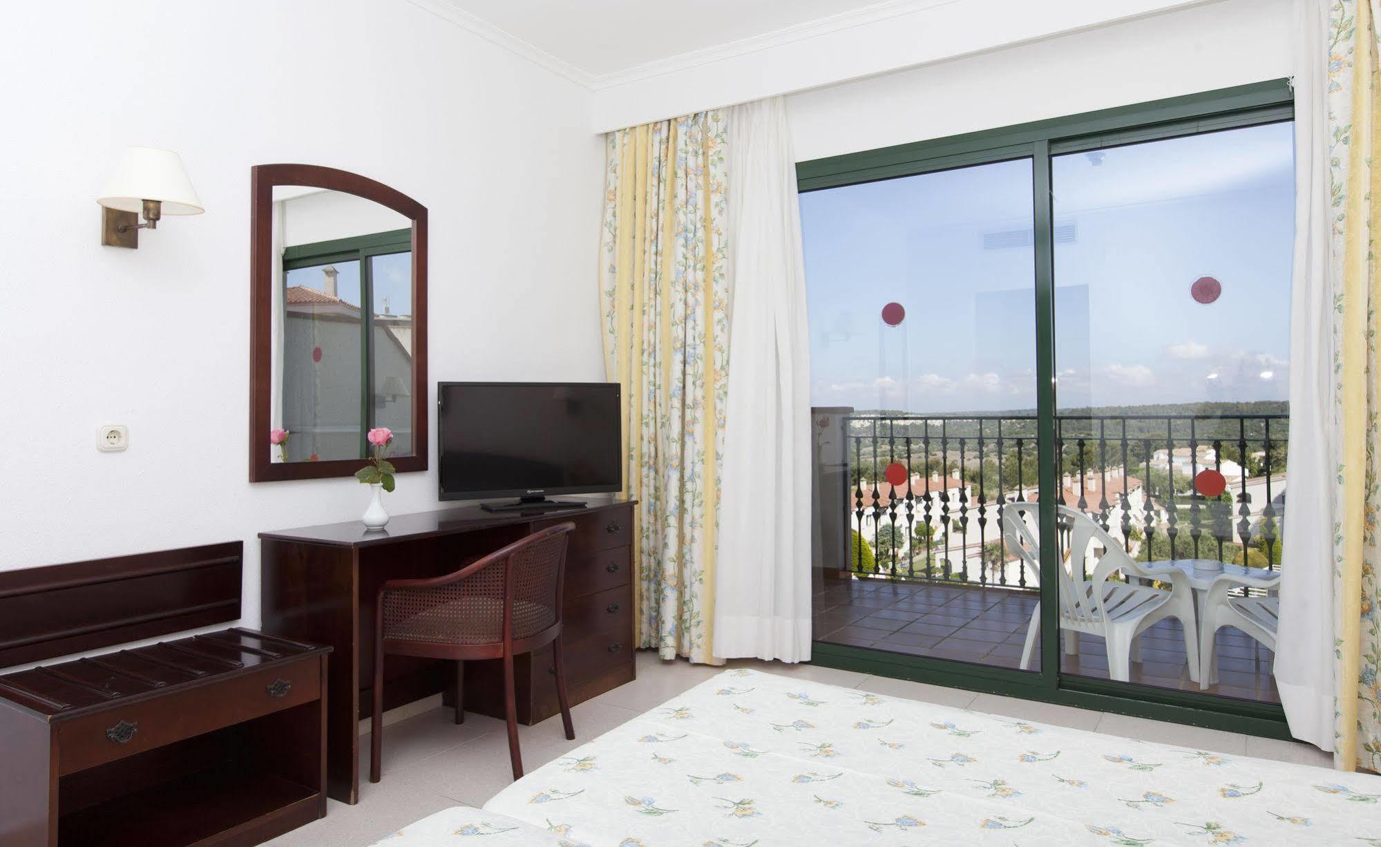 Son Bou Apartments Ngoại thất bức ảnh