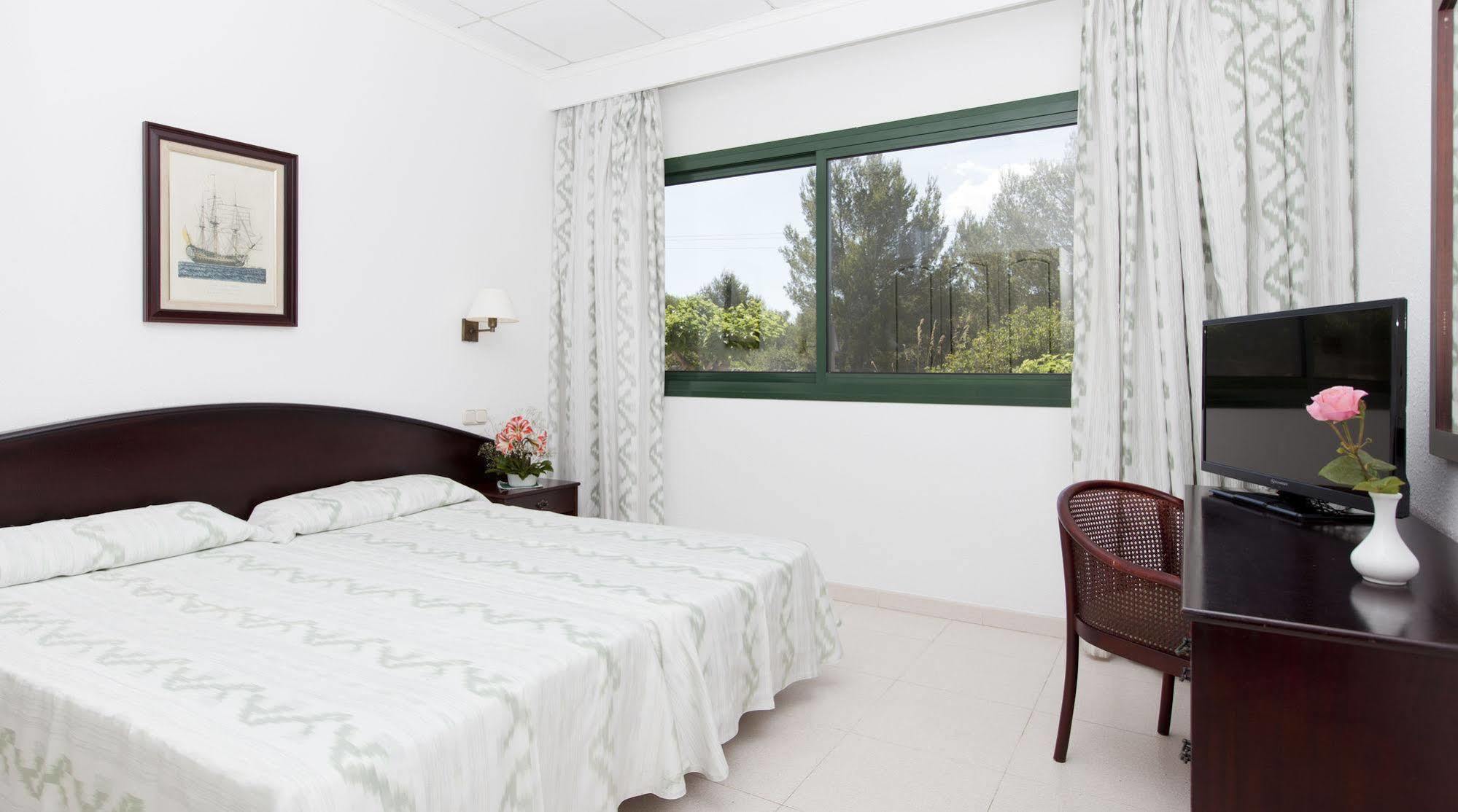 Son Bou Apartments Ngoại thất bức ảnh